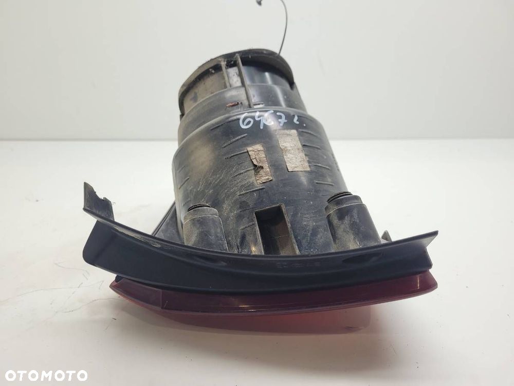 LAMPA TYŁ TYLNA LEWA W BŁOTNIK SEAT ALTEA LIFT EU 5P0945111F 5P0945095J - 5