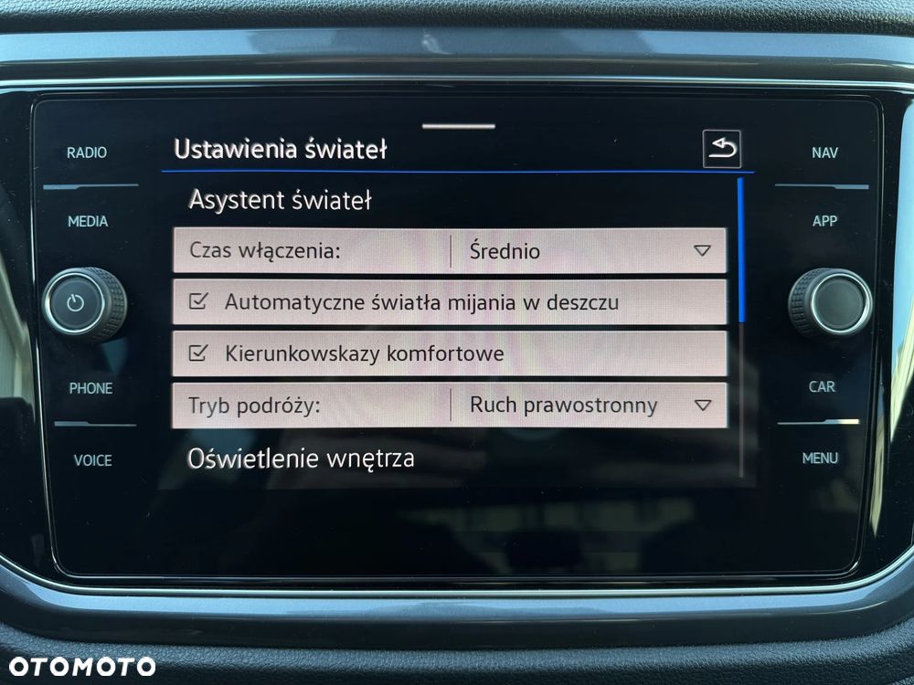 Volkswagen T-Roc - 24