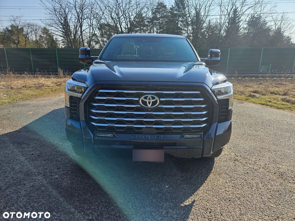 Toyota Tundra - 5