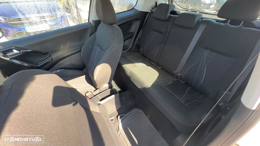 Peugeot 208 1.4 HDi Active - 24