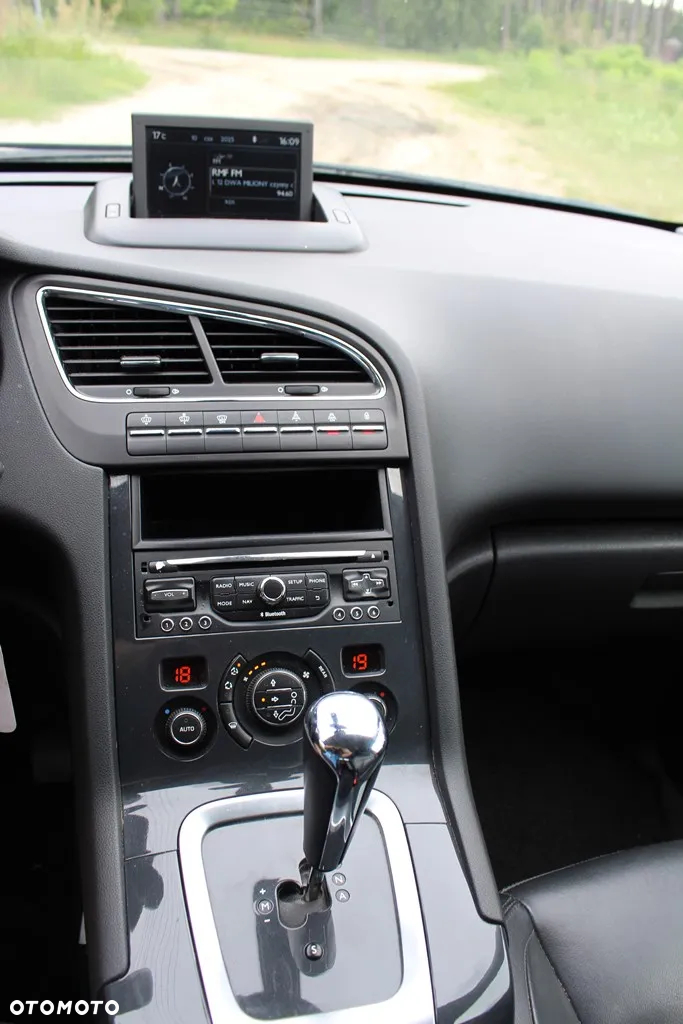 Peugeot 5008 e-HDI FAP 115 EGS6 Stop&Start Allure - 5