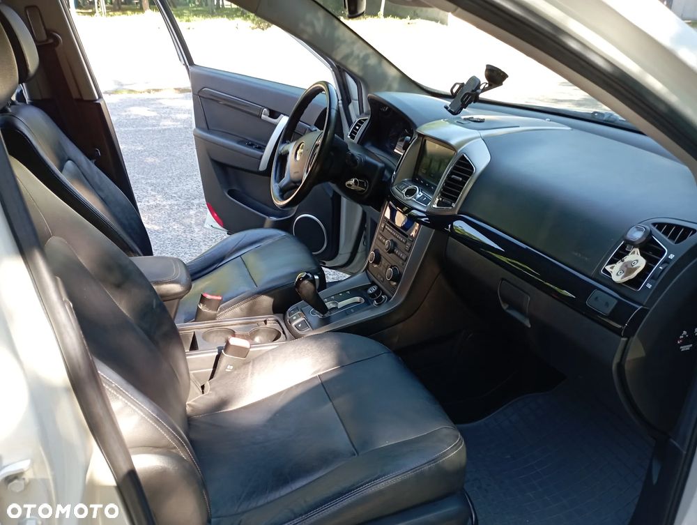 Chevrolet Captiva 2.2 D LTZ - 8