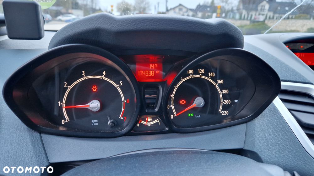 Ford Fiesta 1.6 Ti-VCT Sport - 36