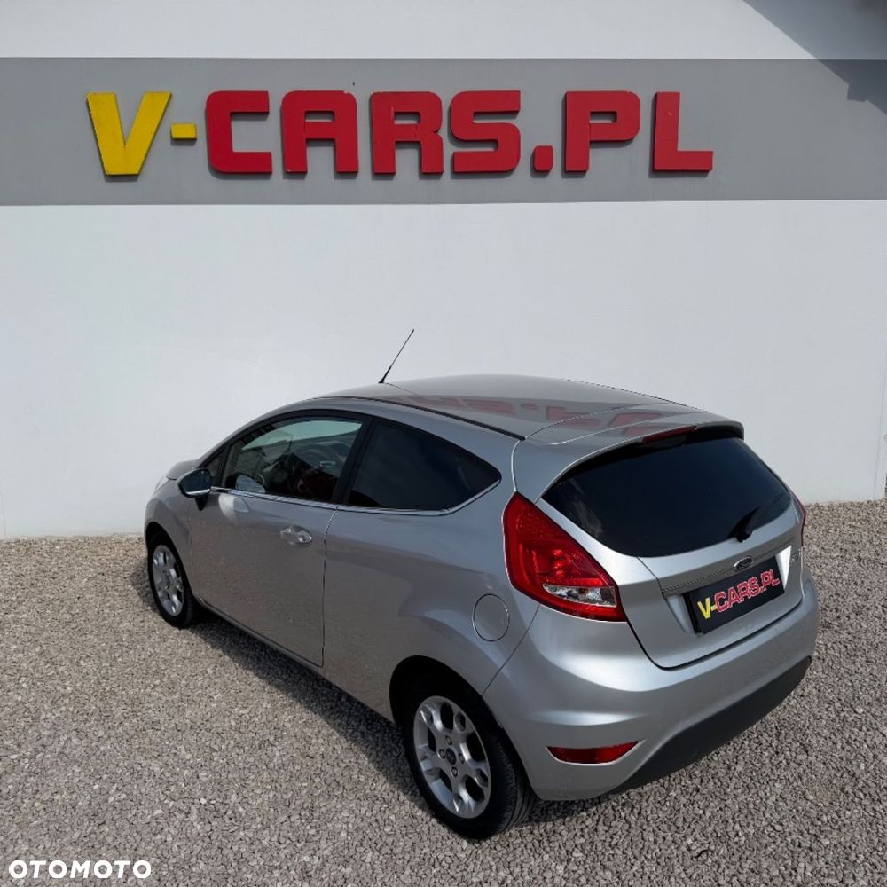 Ford Fiesta - 12