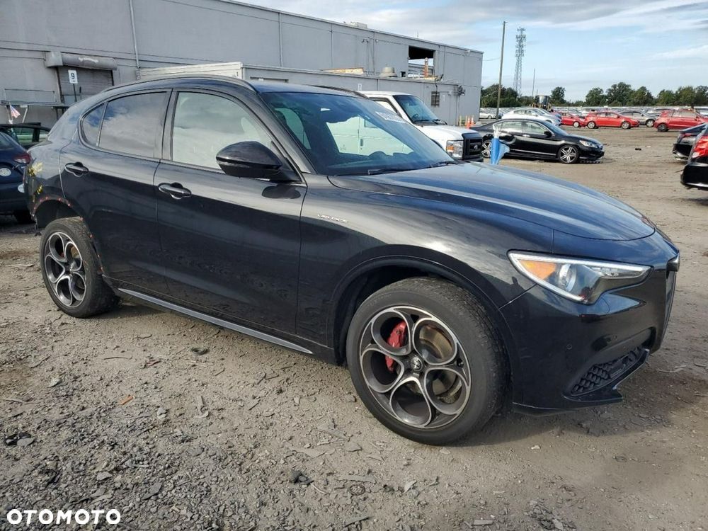 Alfa Romeo Stelvio 2022 photo 4
