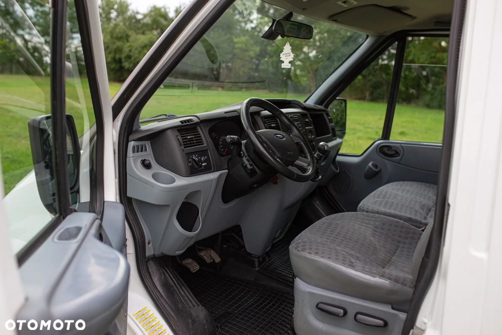 Ford TRANSIT - 12