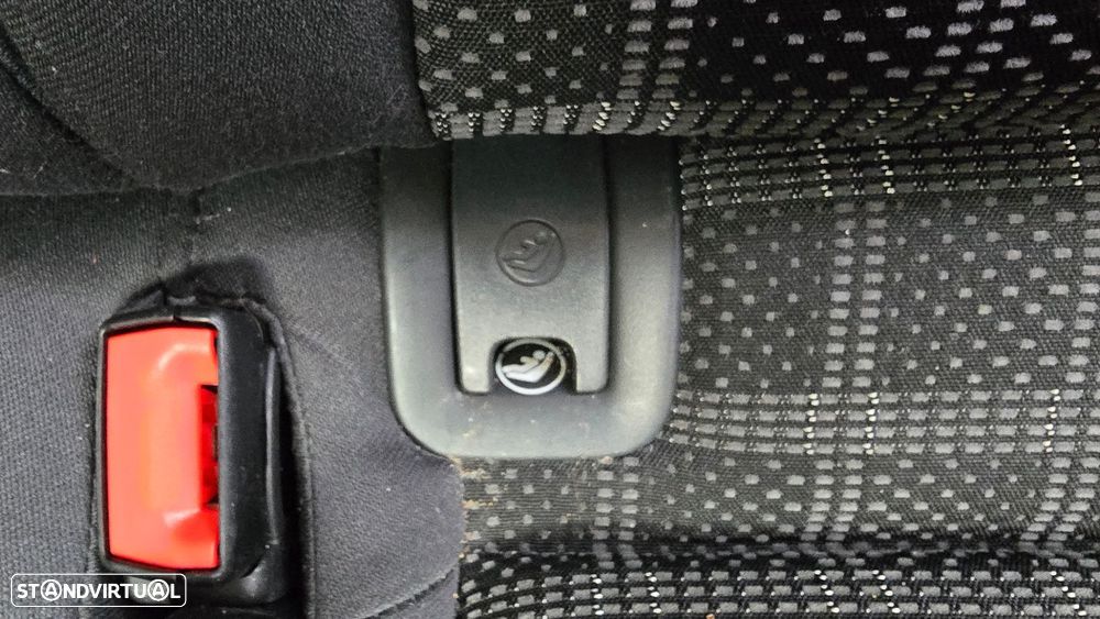 Audi A4 Avant 2.0 TDI exclusive - 44