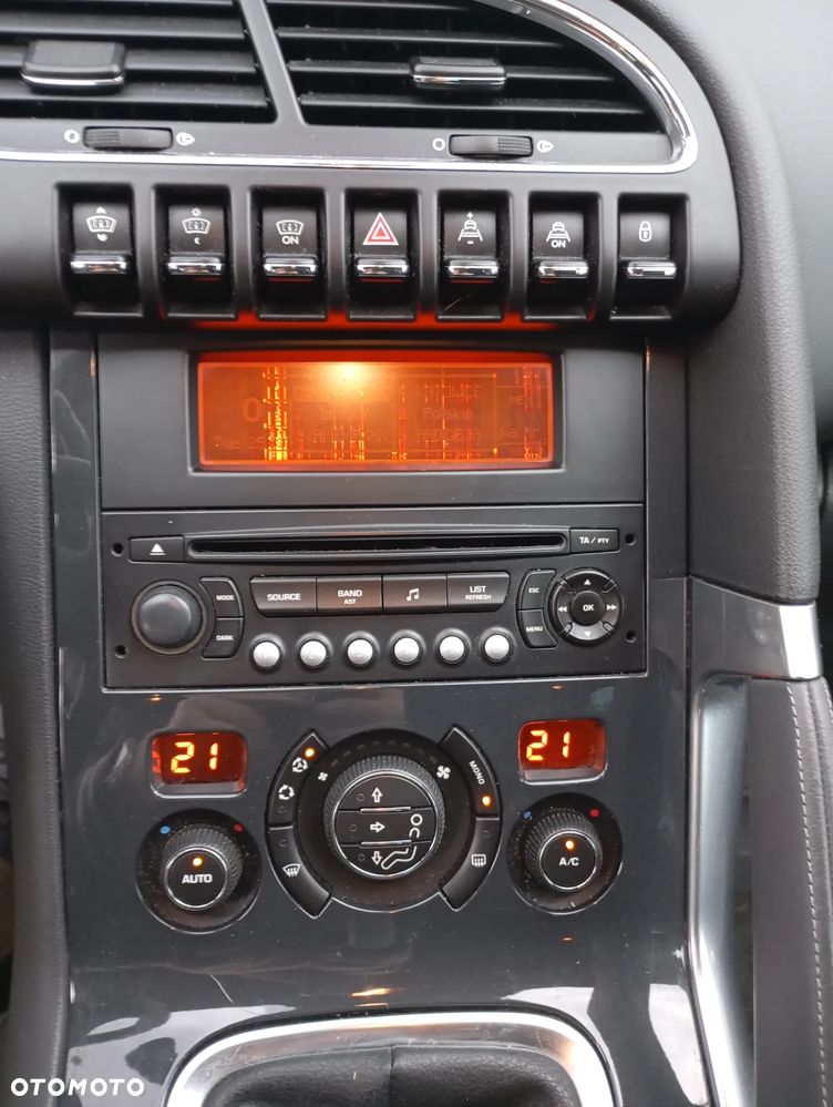 Peugeot 3008 120 VTi Style - 19