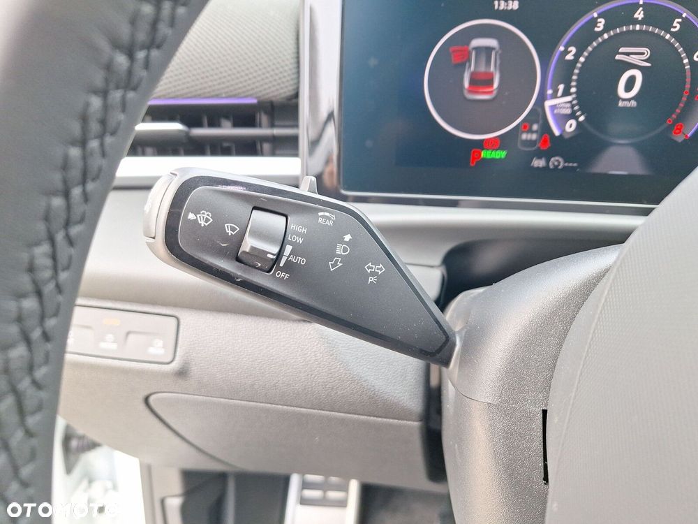 Volkswagen T-Roc - 22