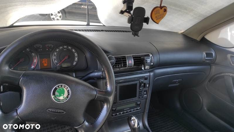 Skoda Superb 2.0 Classic - 8