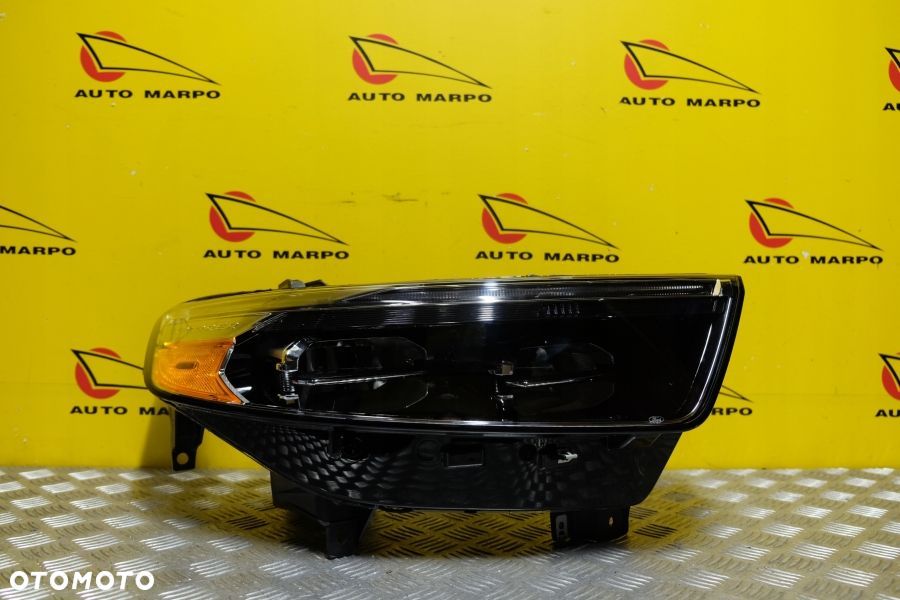 FORD EXPLORER 2020- REFLEKTOR LAMPA MID LED PRAWA MB5B-13W029-BF USA - 2