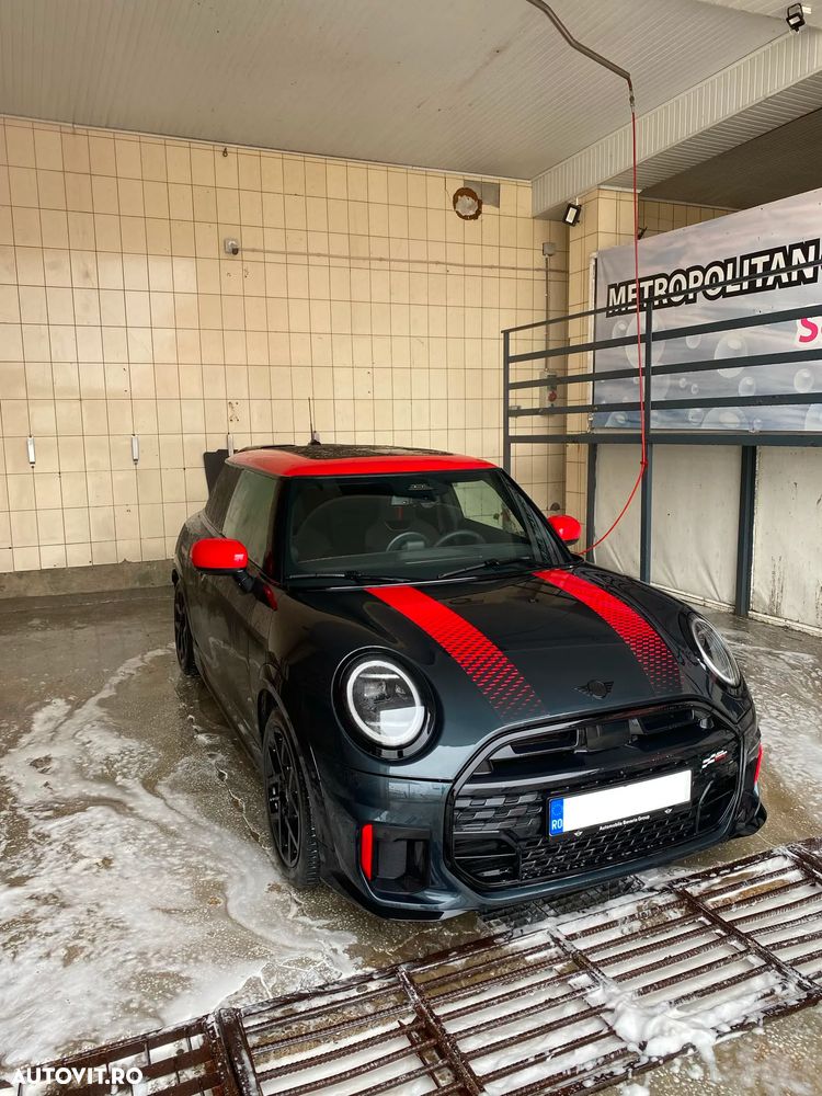 MINI John Cooper Works 2025