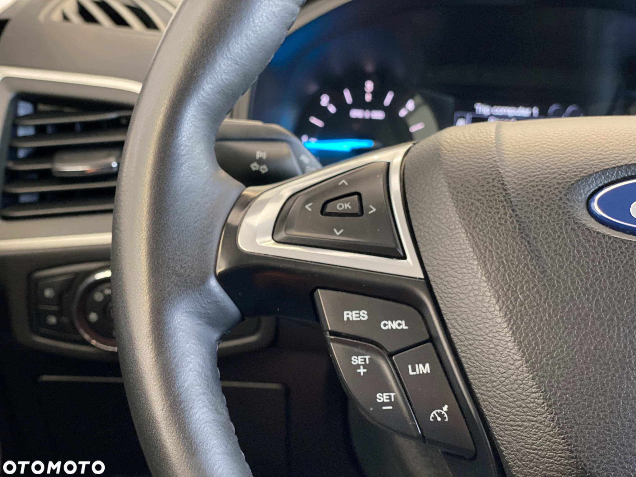 Ford Galaxy 2.0 EcoBlue Titanium - 21