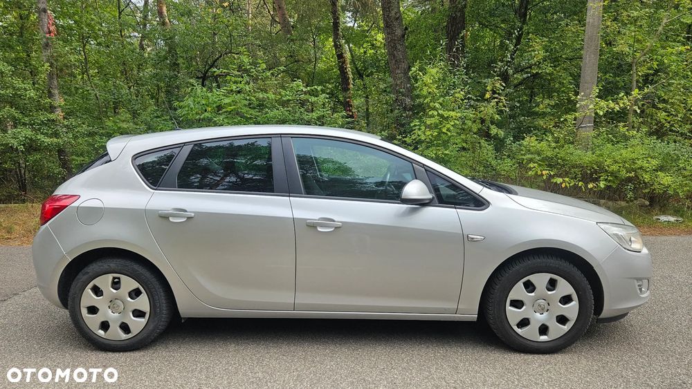 Opel Astra - 4