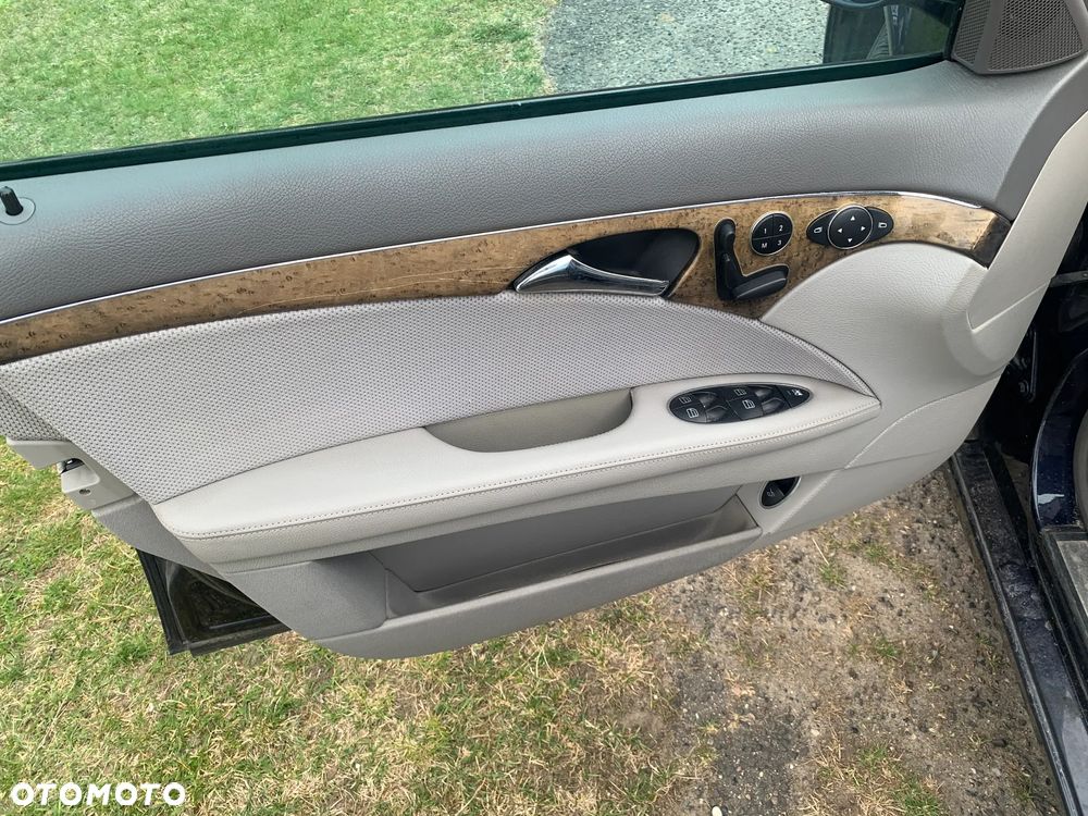 Mercedes-Benz Klasa E - 9