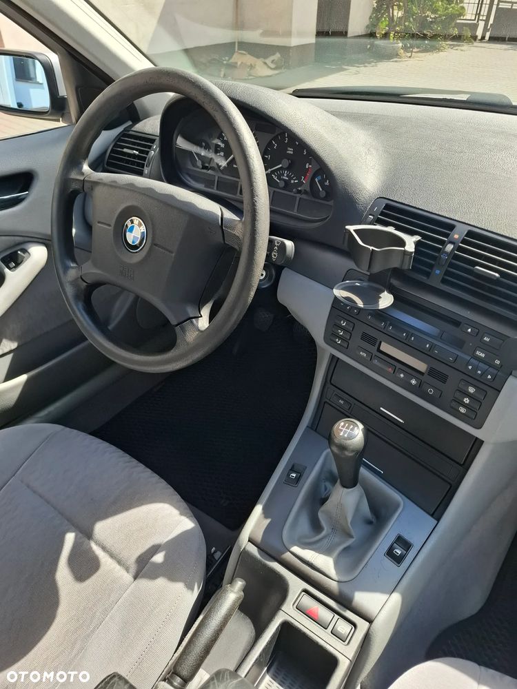 BMW Seria 3 - 10