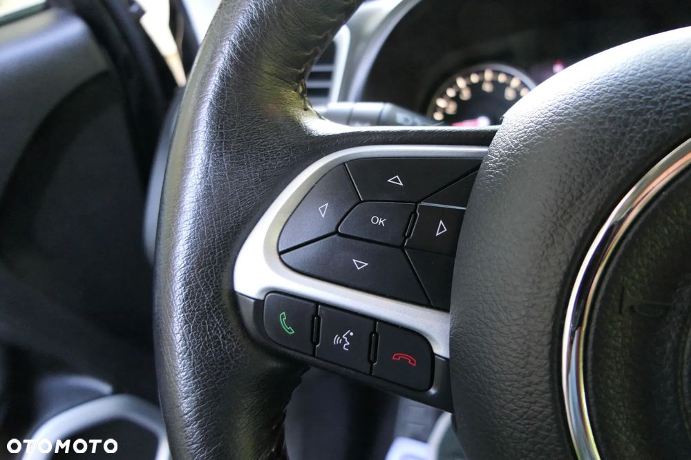 Jeep Renegade 1.4 MultiAir Limited - 25