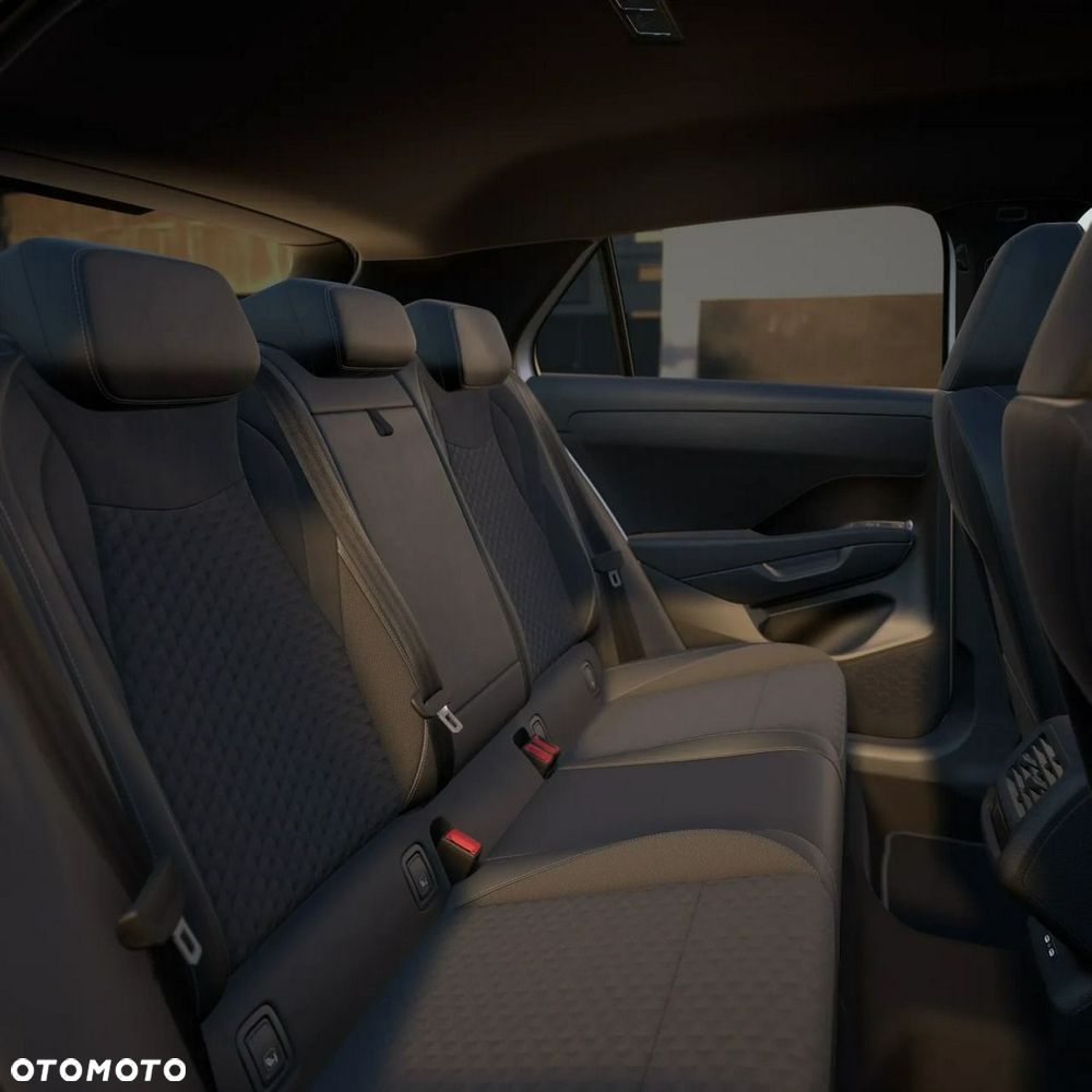 Volkswagen T-Roc - 15