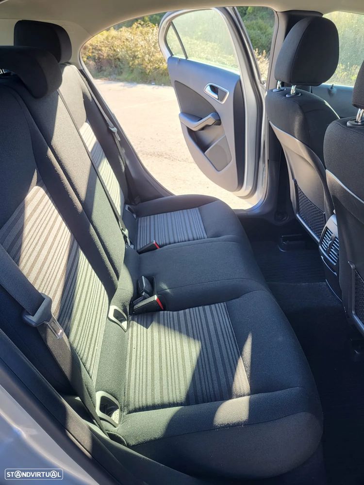 Mercedes-Benz A 180 CDI (BlueEFFICIENCY) - 8