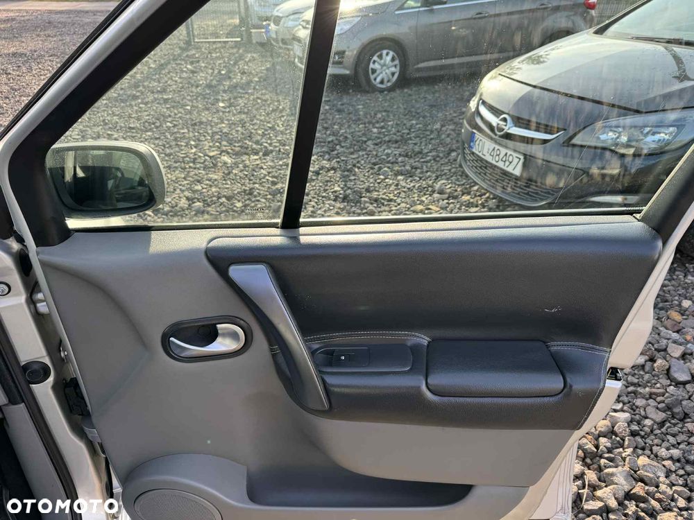 Renault Scenic 1.6 16V Privilege - 14