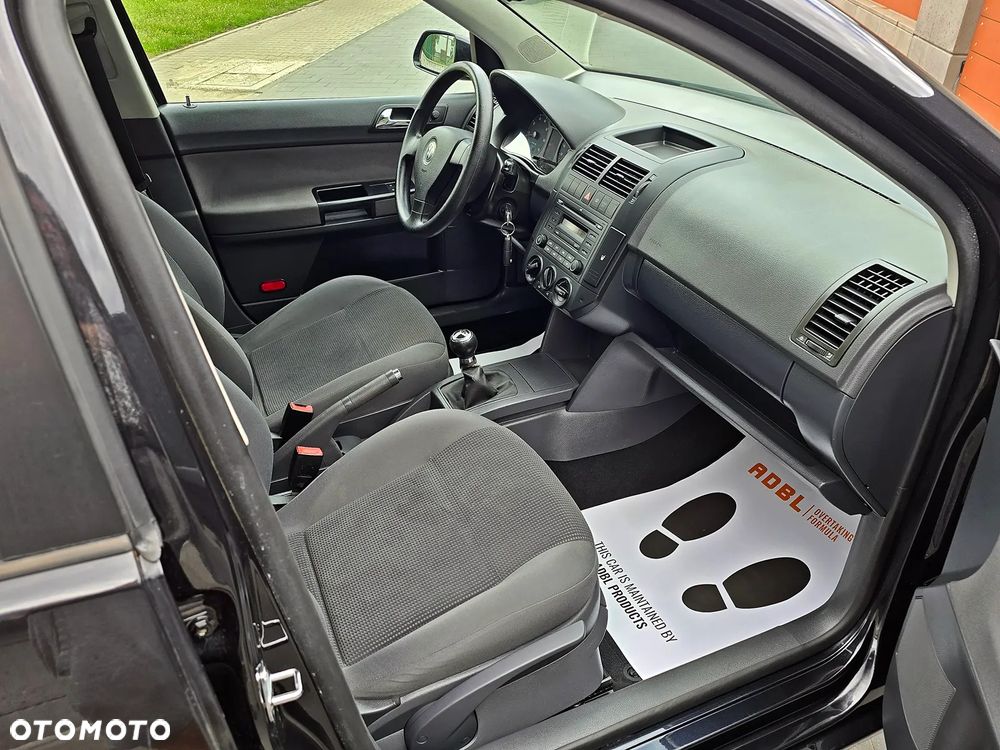 Volkswagen Polo 1.6 United - 18