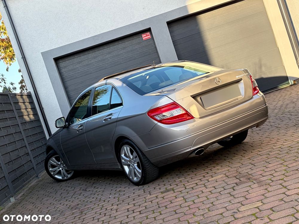 Mercedes-Benz Klasa C - 16