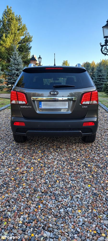 Kia Sorento 2010 photo 2