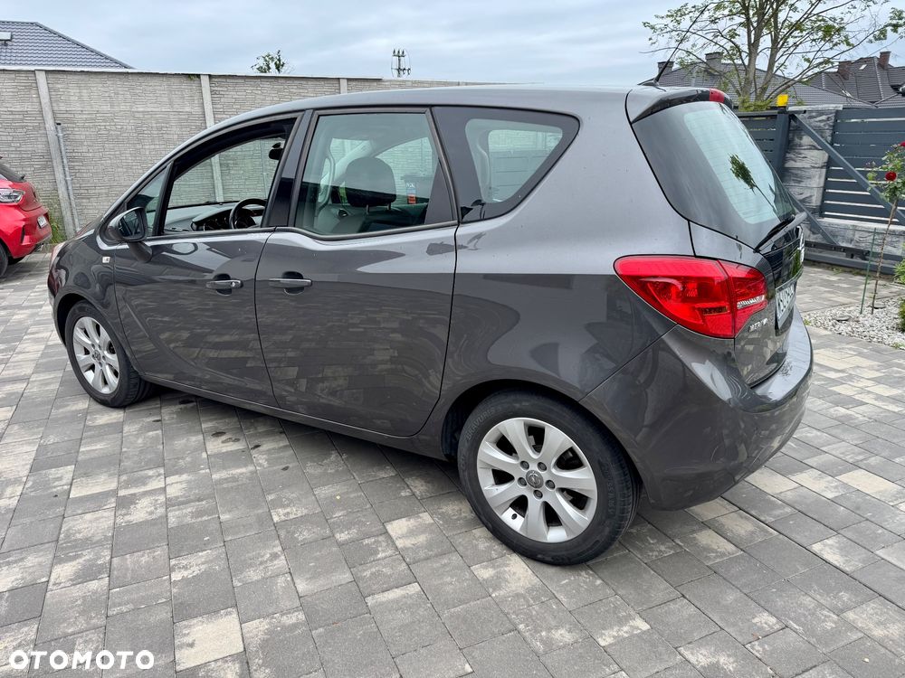 Opel Meriva - 8