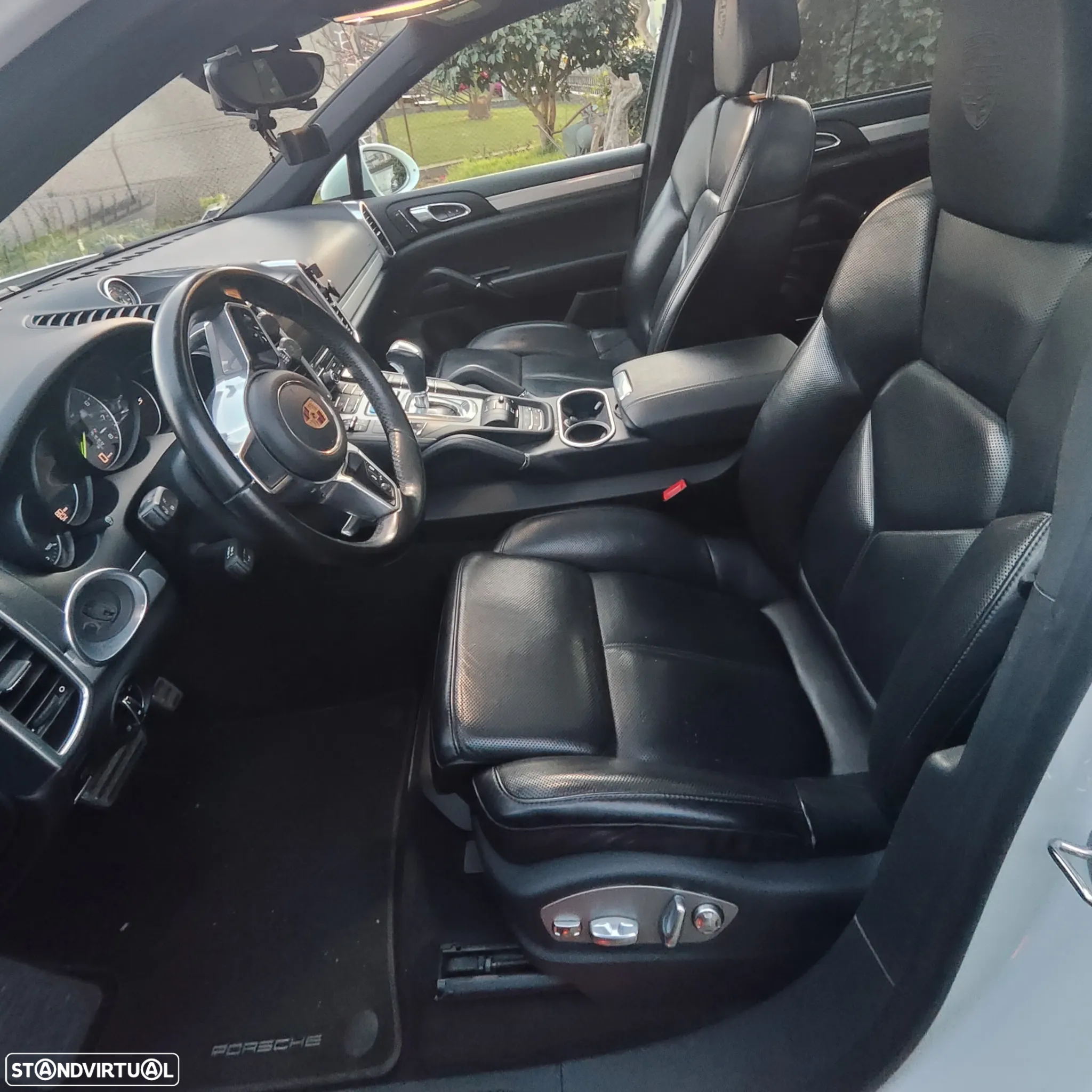 Porsche Cayenne - 9