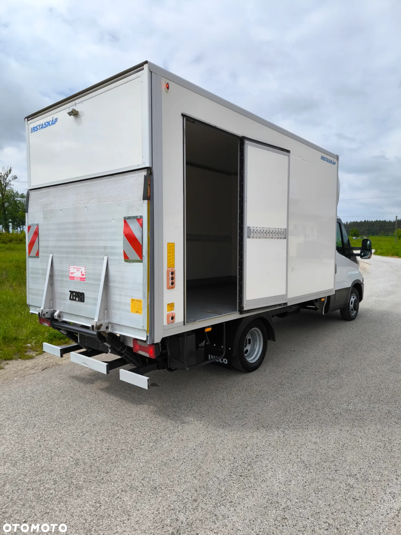 Iveco 35C17 Cena: 66500 zł netto Kontener Izoterma Klimatronic - 5