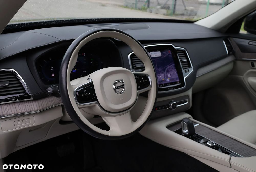 Volvo XC 90 T8 AWD Plus Bright - 24