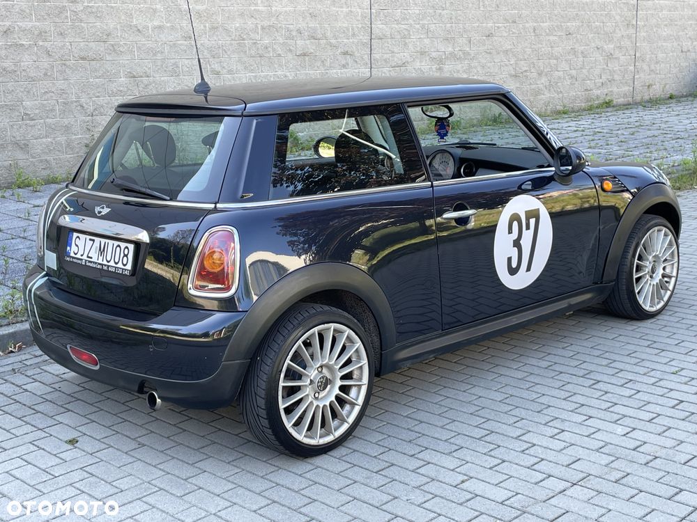 MINI Cooper Standard - 4