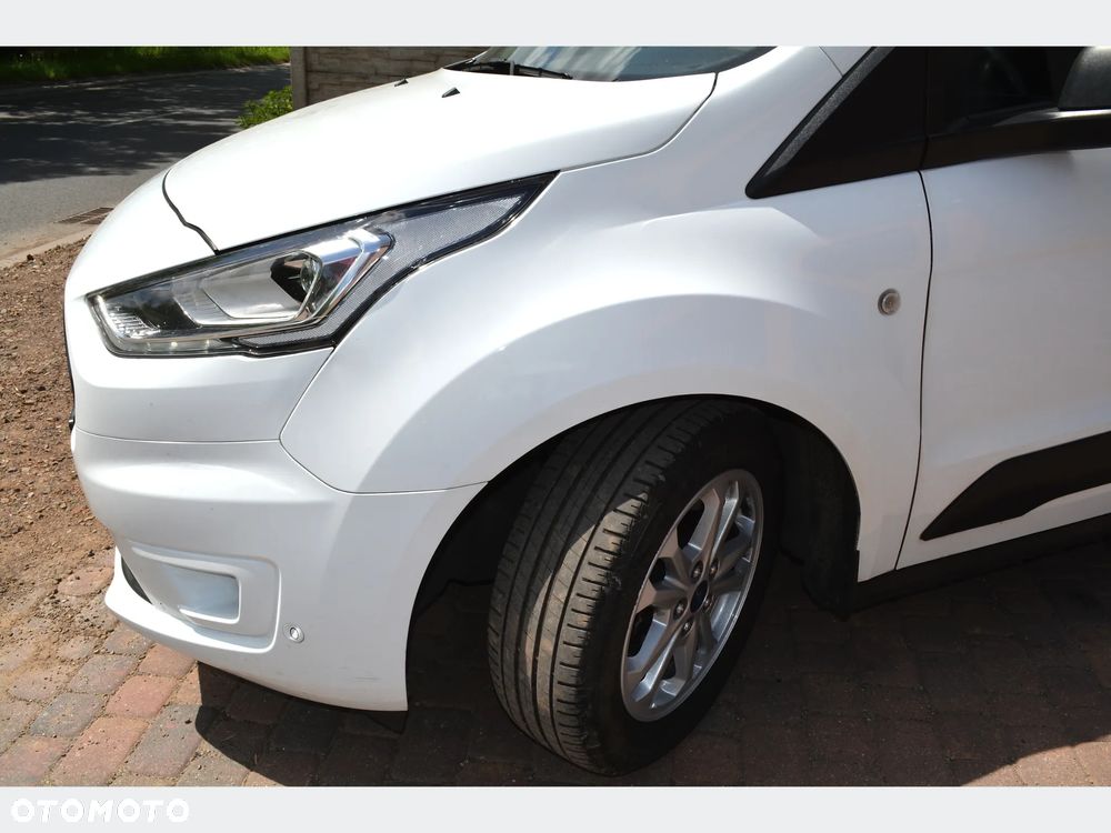 Ford Transit Connect - 23