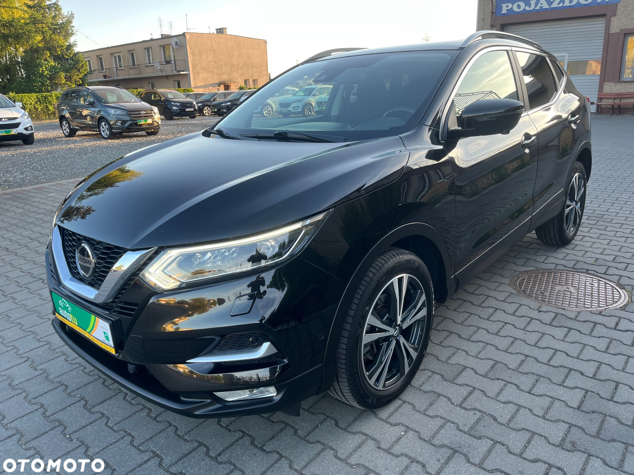 Nissan Qashqai 1.2 DIG-T Xtronic TEKNA+ - 11