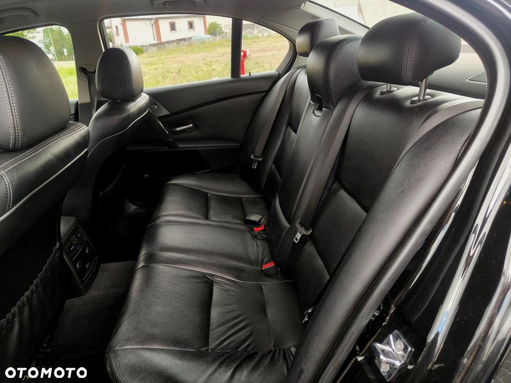 BMW Seria 5 540i Edition Exclusive - 19