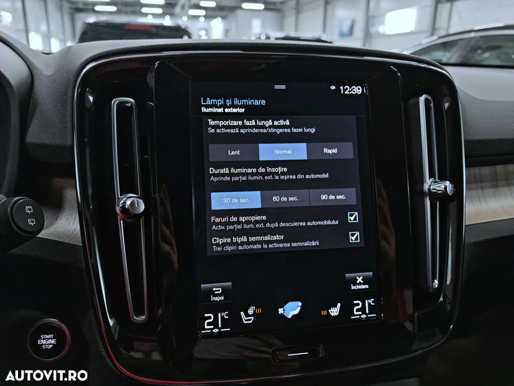 Volvo XC 40 T2 AT8 Momentum - 16