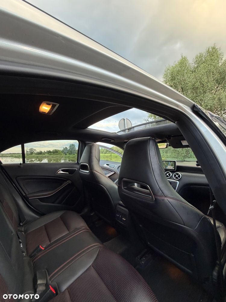 Mercedes-Benz Klasa A 250 7G-DCT AMG Line - 24