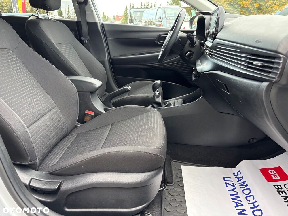 Hyundai i20 - 16
