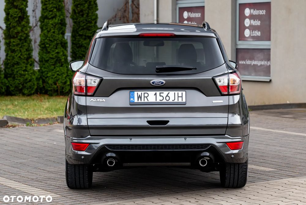 Ford Kuga 1.5 EcoBoost 2x4 ST-Line - 39