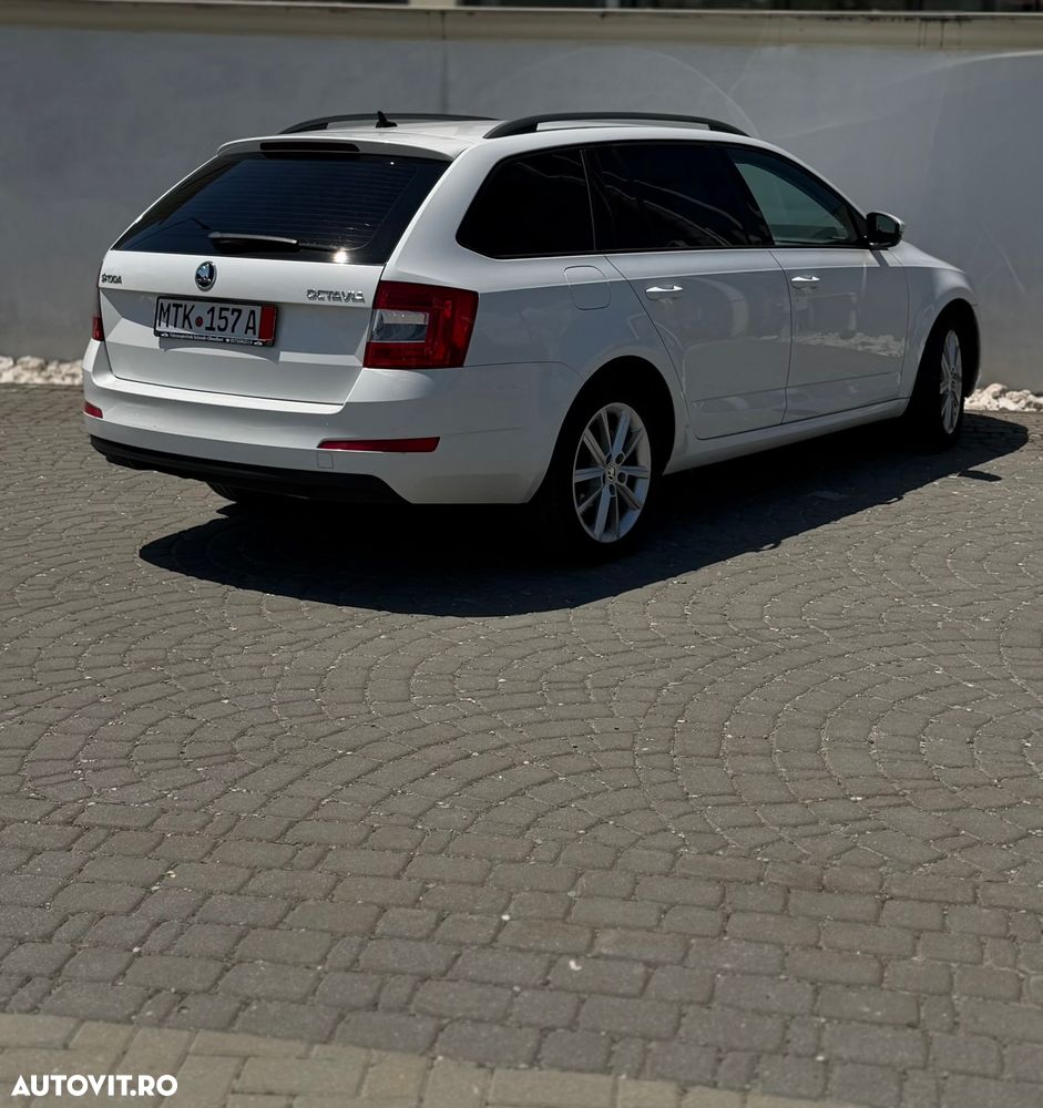 Skoda Octavia 2.0 TDI DSG Drive - 2