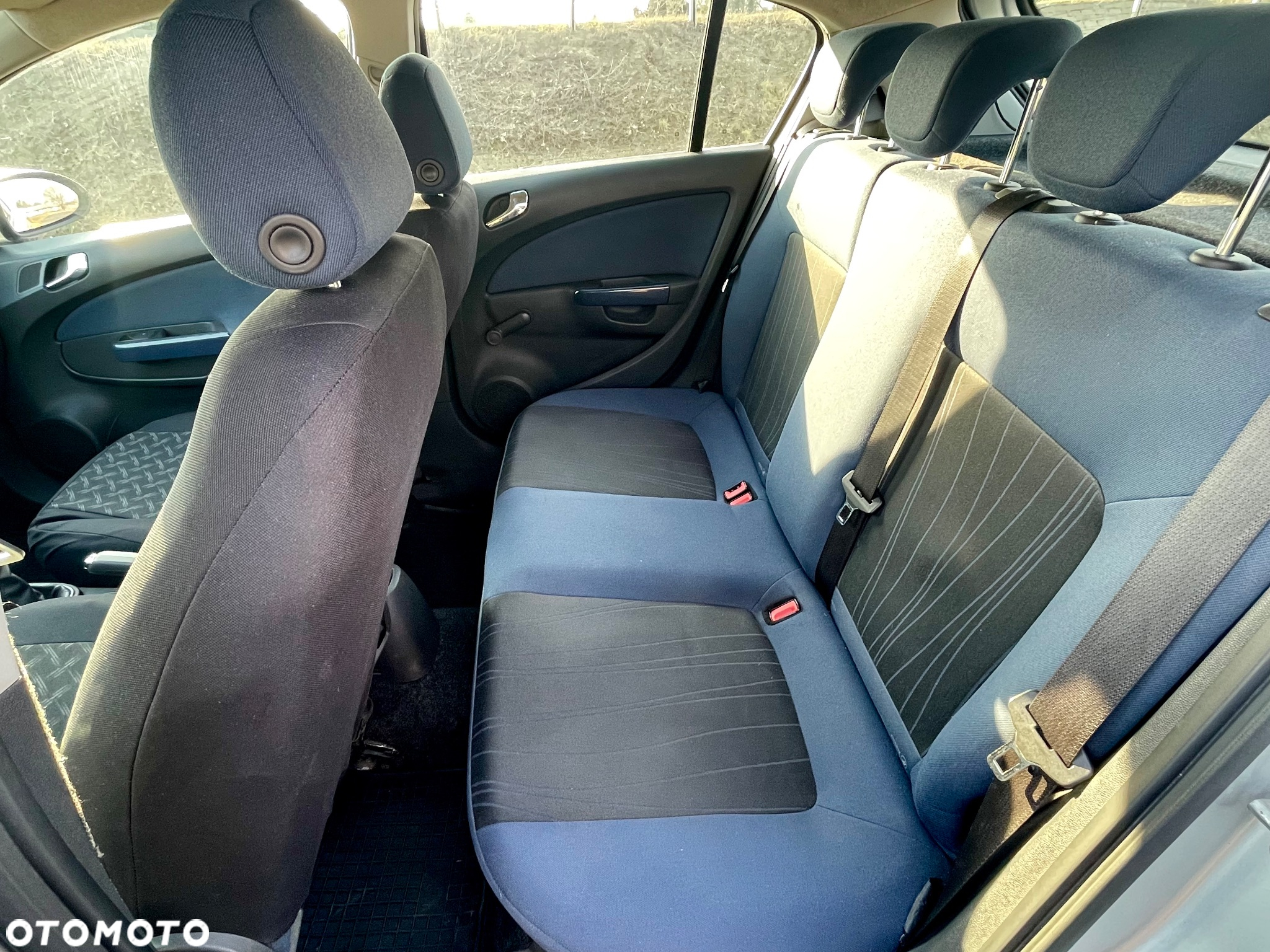 Opel Corsa 1.4 16V Cosmo - 13