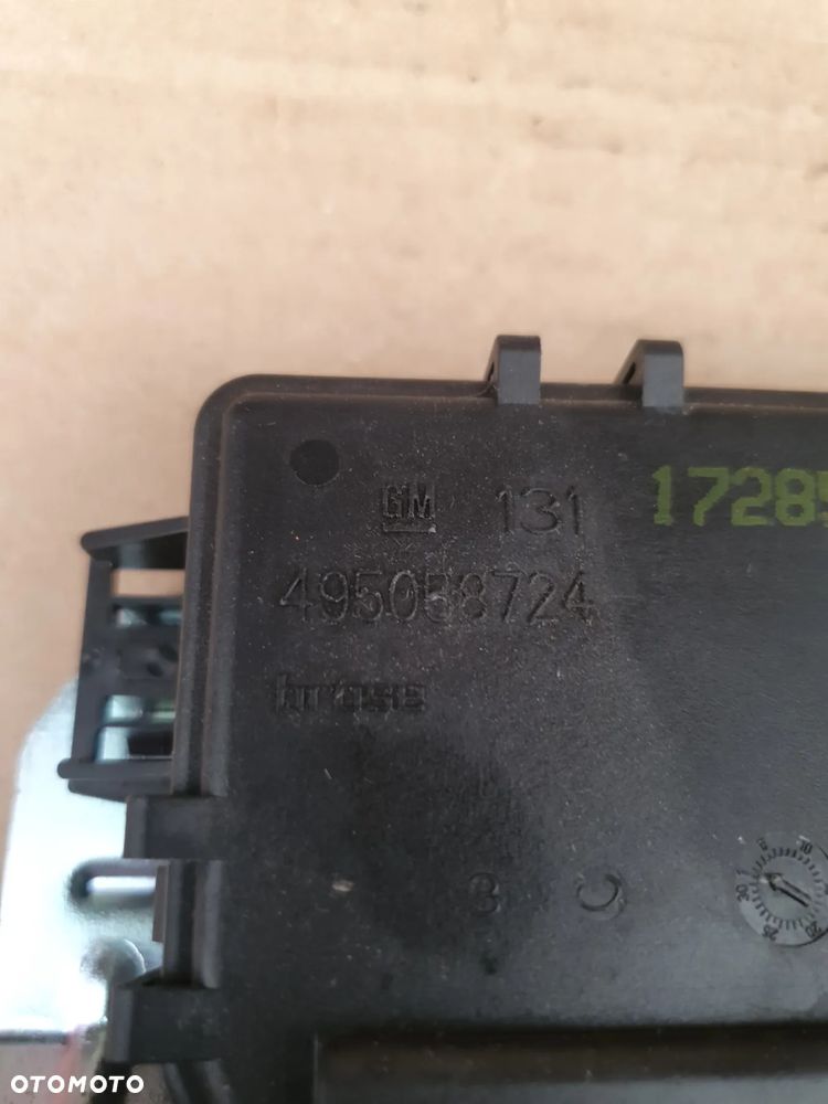 } ZAMEK KLAPY TYŁ OPEL ASTRA H ZAFIRA B Nr 495058724 - 4