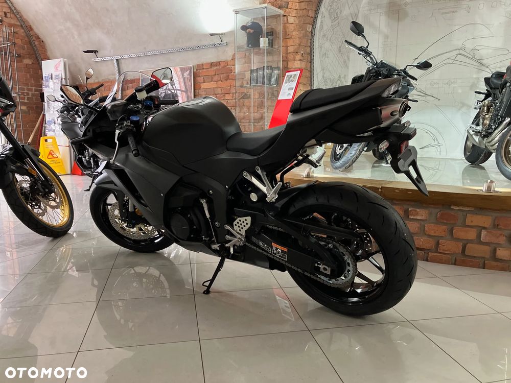 Honda CBR - 2