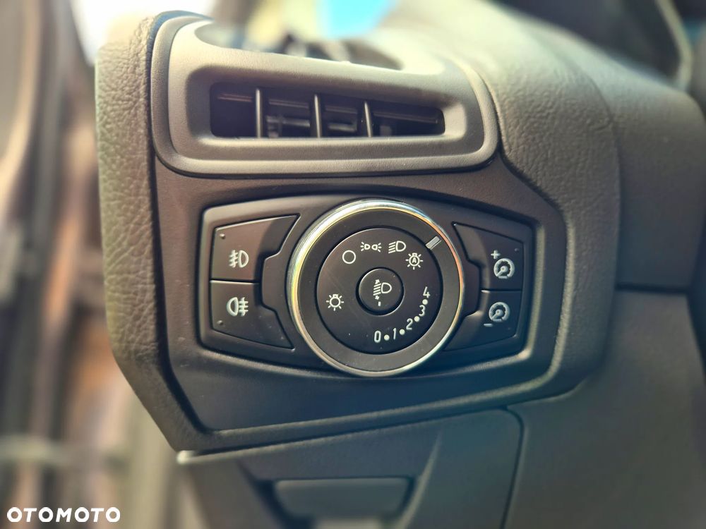 Ford Focus - 28