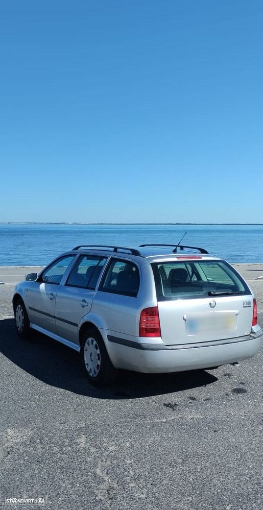 Skoda Octavia Break 1.4 Ambiente - 2