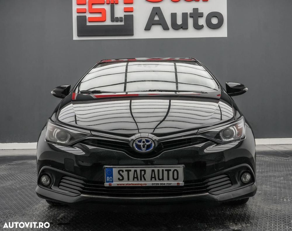 Toyota Auris 1.8 L VVT-i Hybrid Sol + - 2