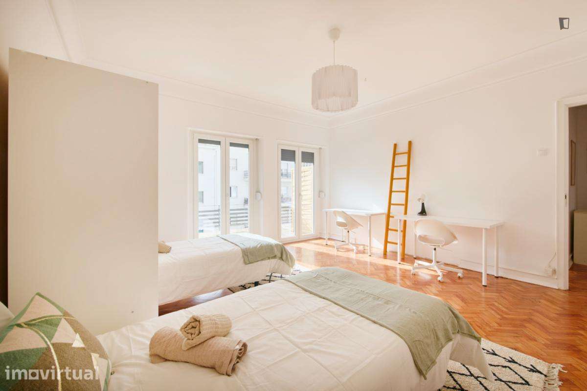 Quarto - localizado em Entrecampos Lisbon - Grande imagem: 4/50