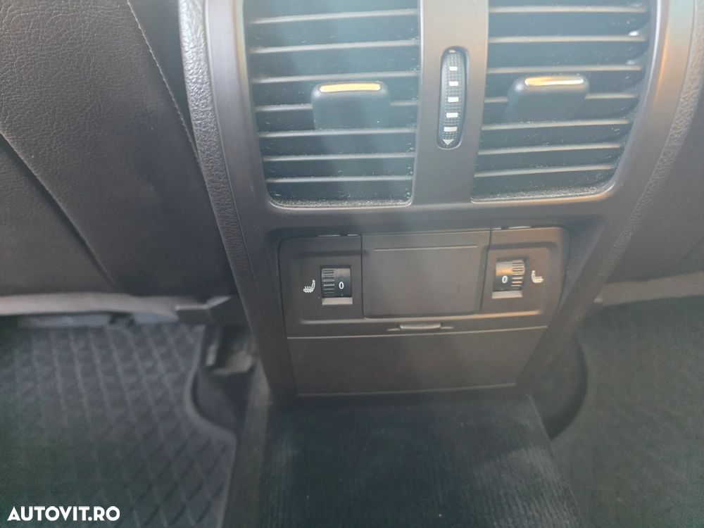Volkswagen Passat - 10