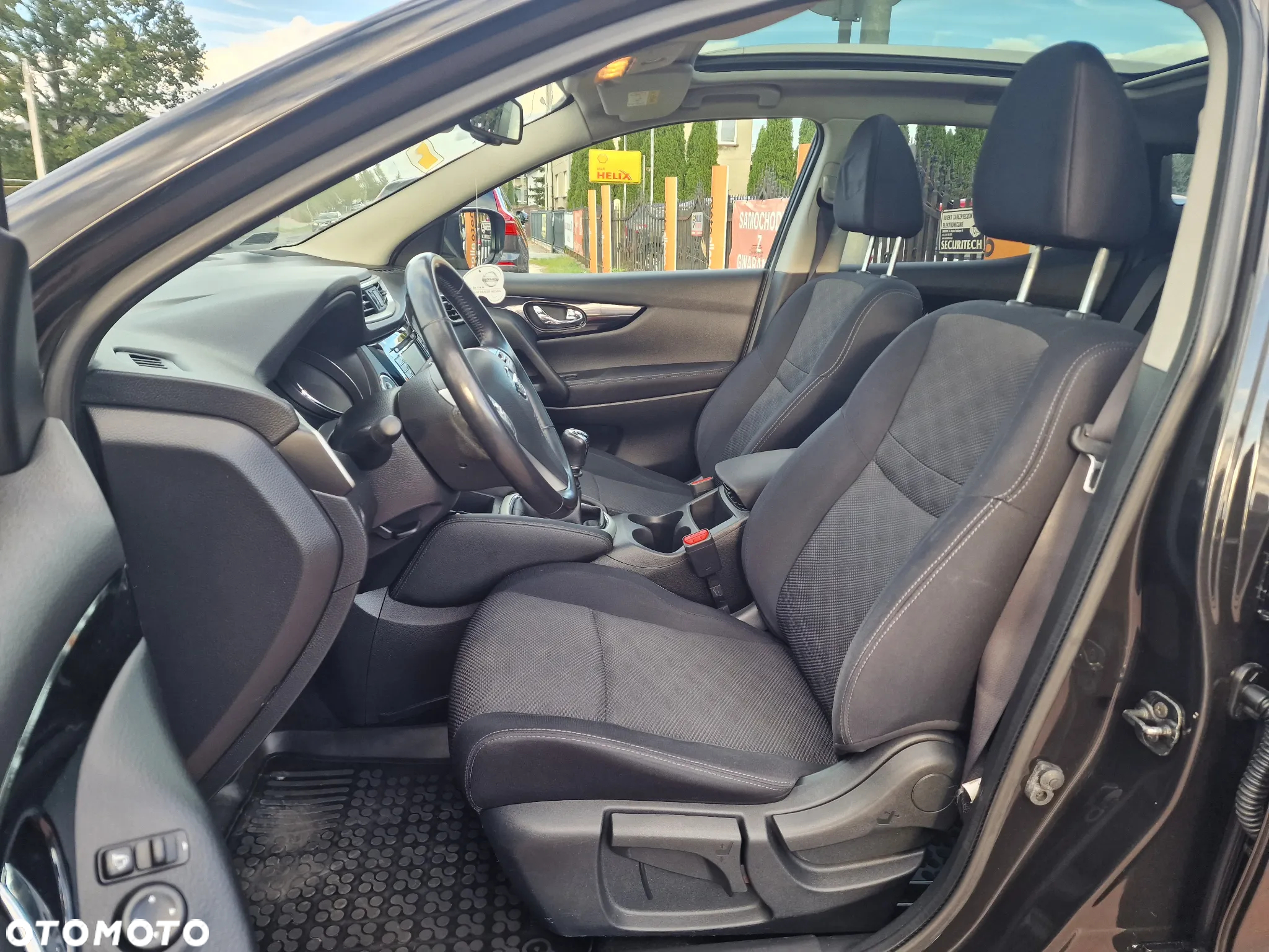 Nissan Qashqai 1.6 DIG-T N-Connecta - 13