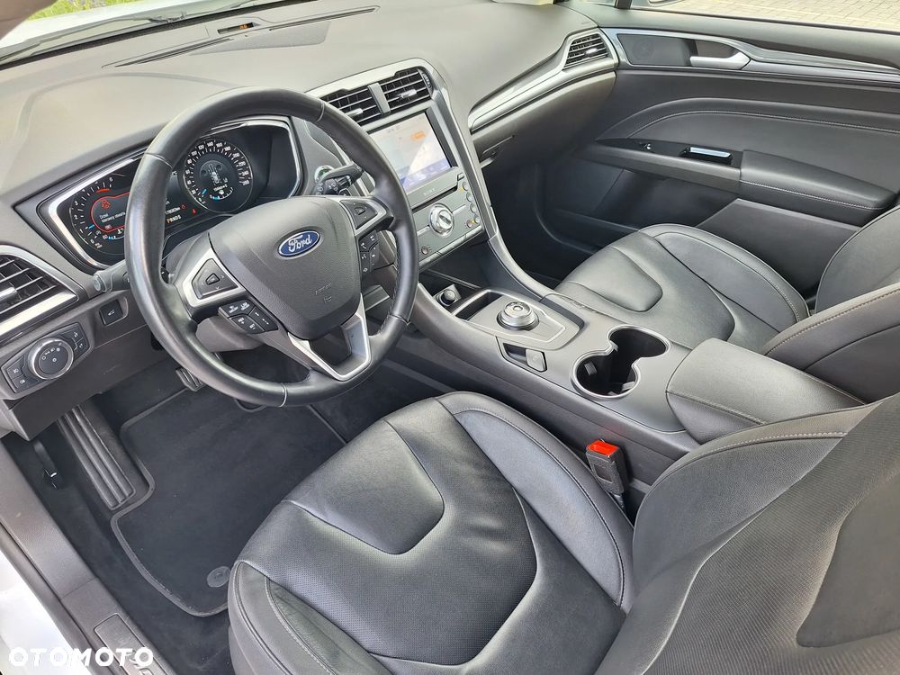 Ford Mondeo 2.0 EcoBlue Titanium - 20